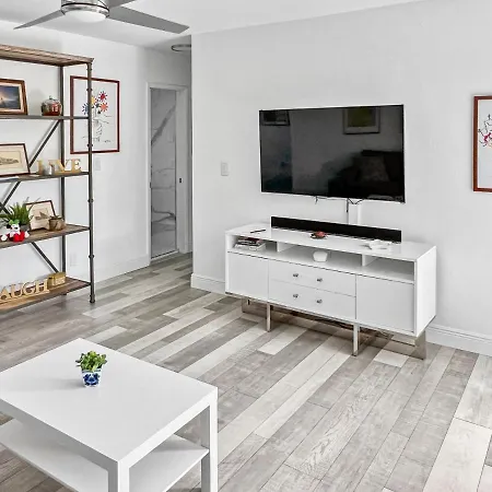 Stylish & Cozy Escape Near The Beach- Free Parking, Backyard, Private, Bbq Pompano Beach Exterior foto