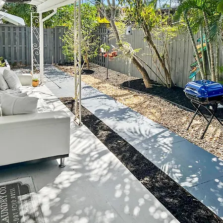 Stylish & Cozy Escape Near The Beach- Free Parking, Backyard, Private, Bbq Pompano Beach Exterior foto