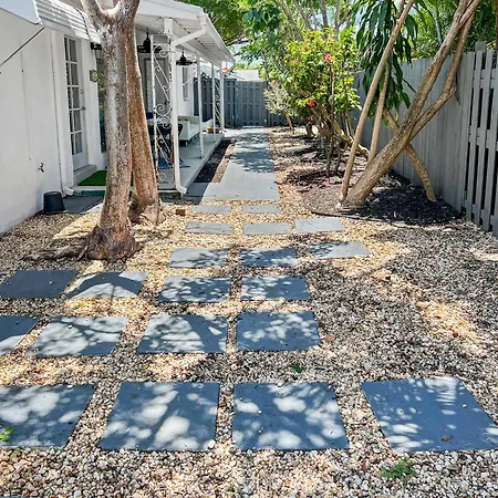 Stylish & Cozy Escape Near The Beach- Free Parking, Backyard, Private, Bbq Pompano Beach Exterior foto