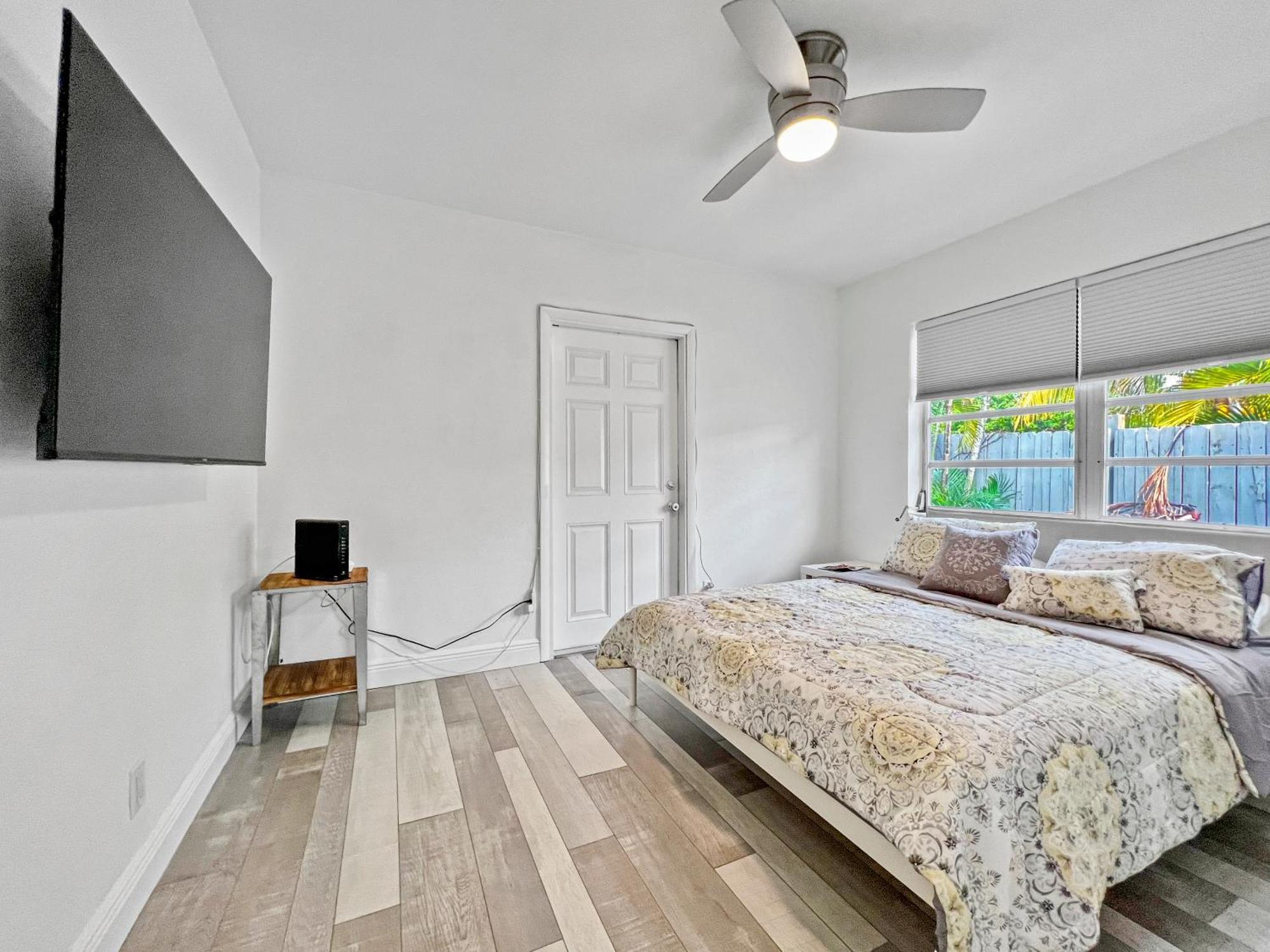 Apartment Stylish & Cozy Escape Near The Beach- Free Parking, Backyard, Private, Bbq Pompano Beach